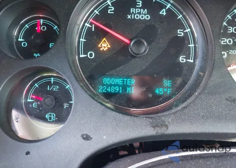 2011 Chevrolet Tahoe Lt z USA, uszkodzony, nr VIN 1GNSCBE04BR323316